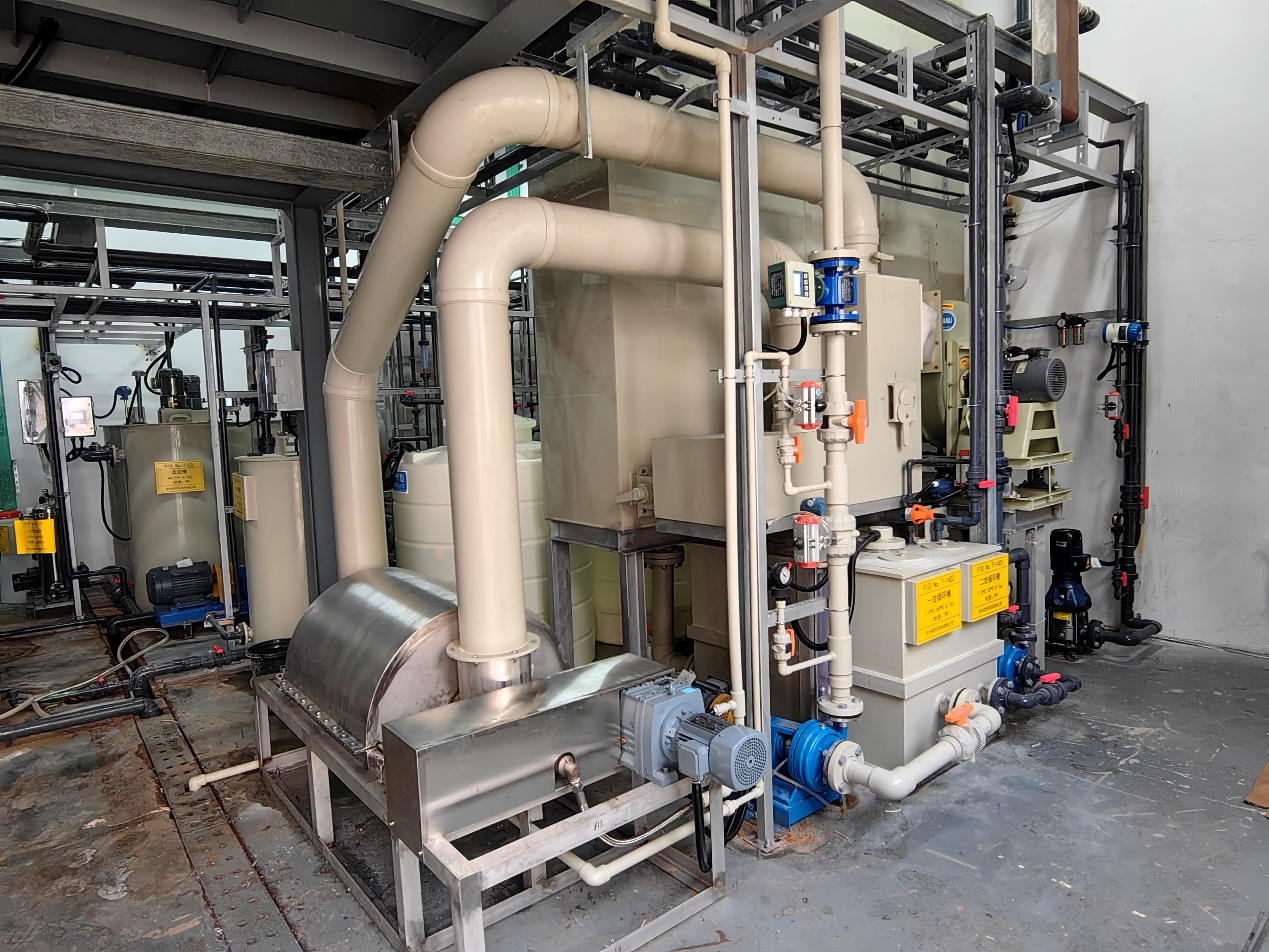 �͜����l��